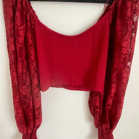 Urban Outfitters - Red Lace Balloon Sleeve Long Sleeve Shirt (L) Cropped - Picture 4 of 4
